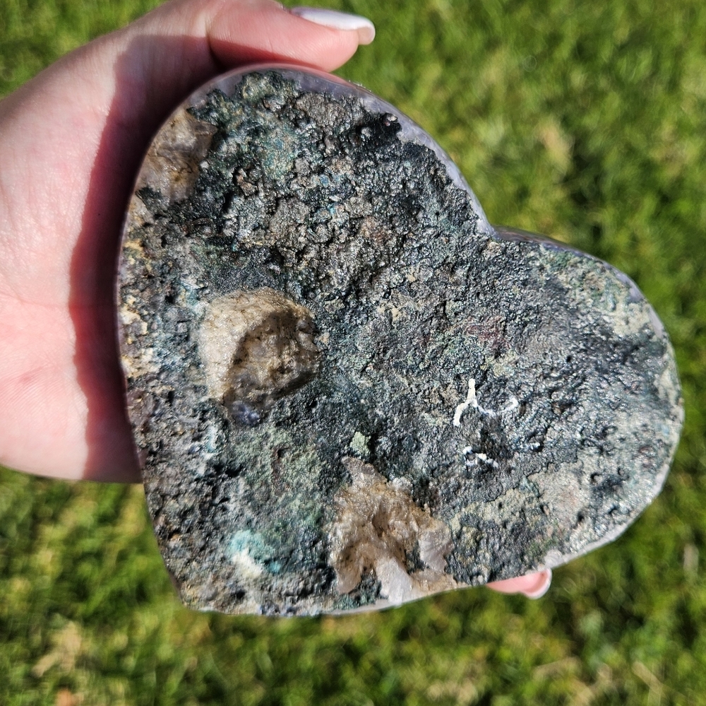 Amethyst Heart Cluster & Stand - Picture 3 of 5